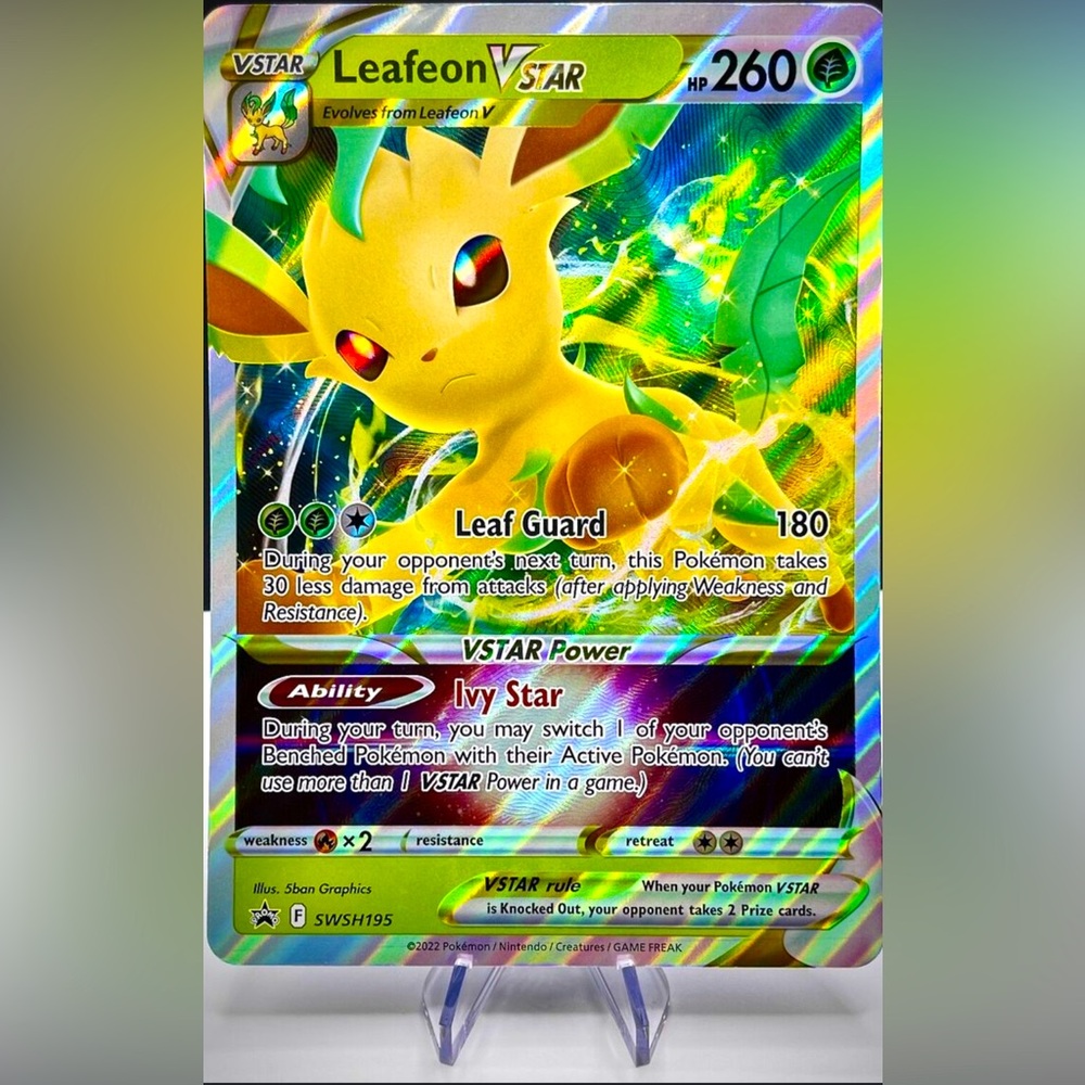 Leafeon VSTAR Pokémon Card